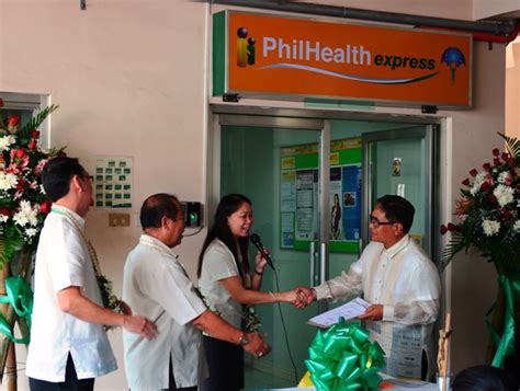philhealth express st. cruz photos|PhilHealth Express Offices are now .